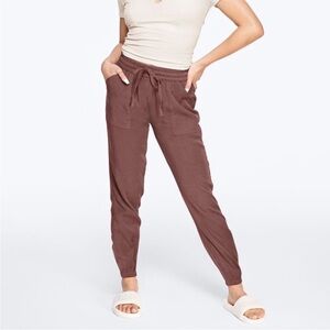 PINK EASY LIGHTWEIGHT JOGGER
PANT Size M